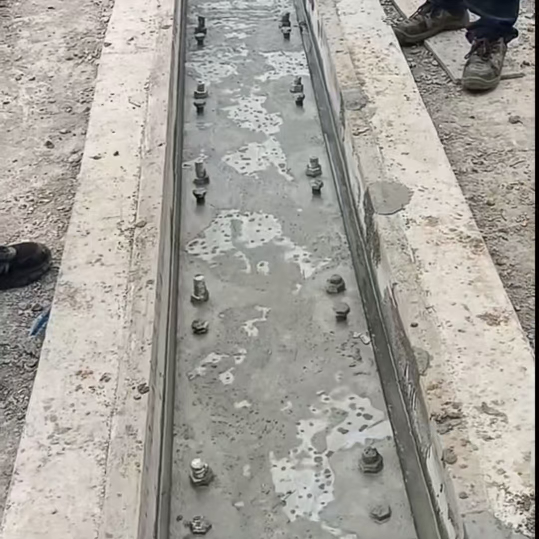 光泽环氧树脂轨道胶泥是什么？用在哪里？